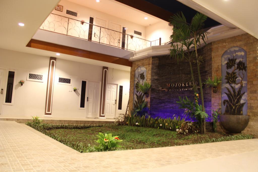 Mojokerto Classic Homestay Eksteriør bilde