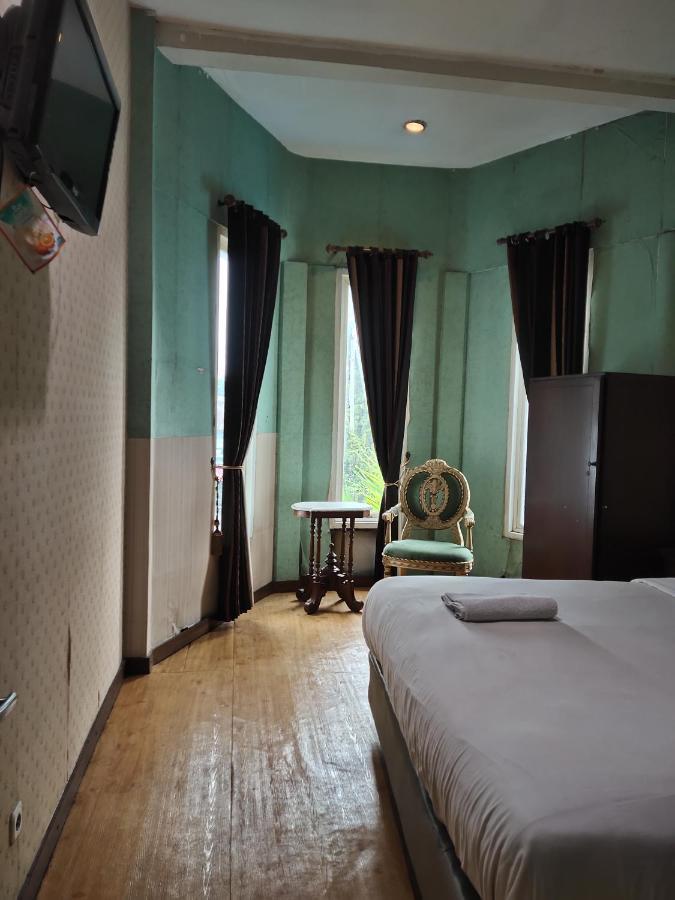 Mojokerto Classic Homestay Eksteriør bilde