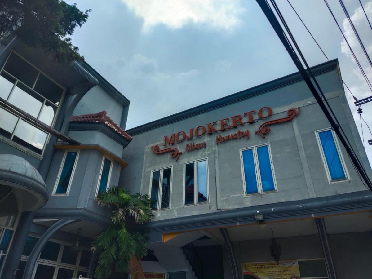 Mojokerto Classic Homestay Eksteriør bilde