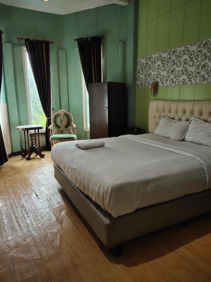 Mojokerto Classic Homestay Eksteriør bilde